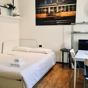 Apartamento Cozy Central Studio - Porta Romana, Milán